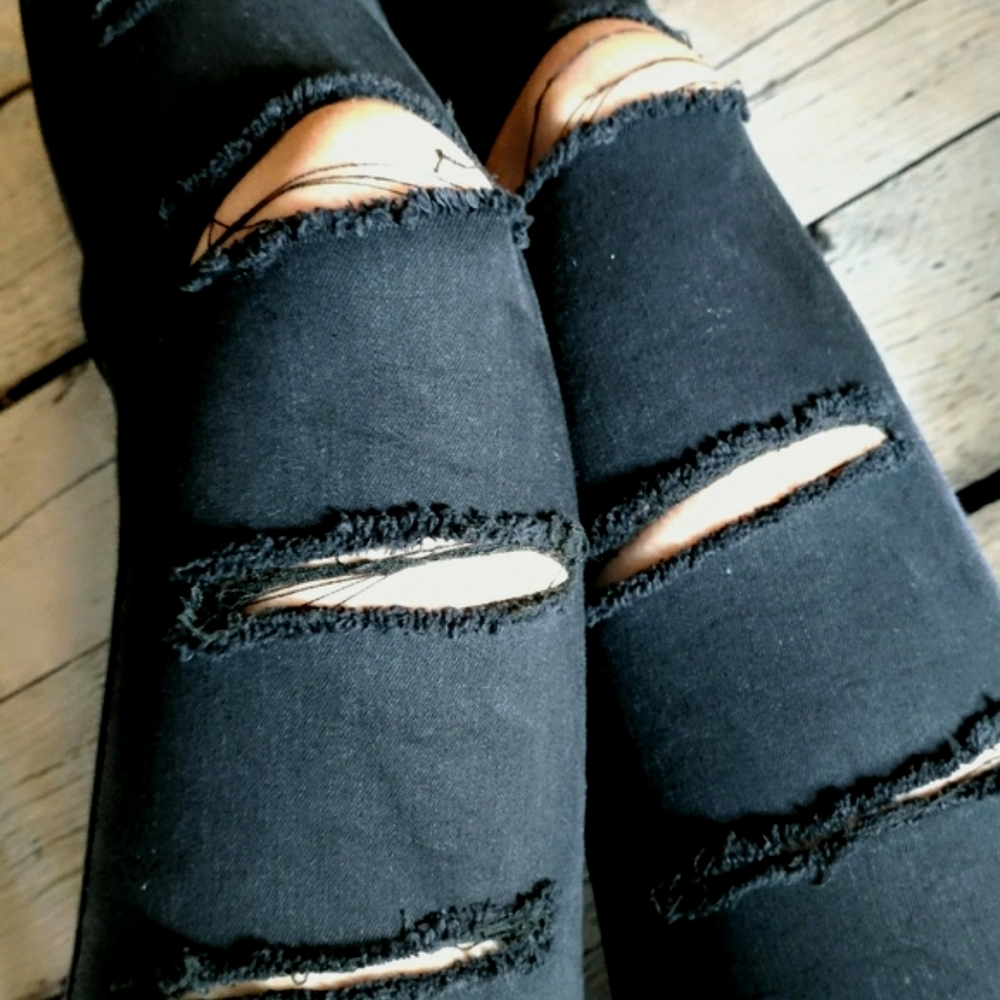 Black Distressed Skinny Jeans - Picture 4 of 8